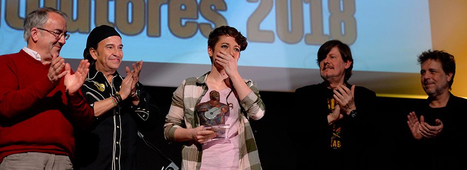Pilu Velver emocionada al recibir los aplausos del público