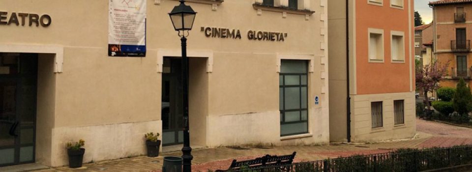 Exterior del Teatro Cinema de Pradoluengo